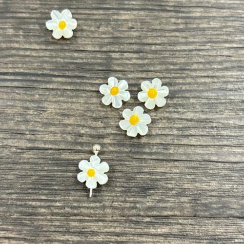 White Lip Shell Beads Flower DIY white Sold By PC