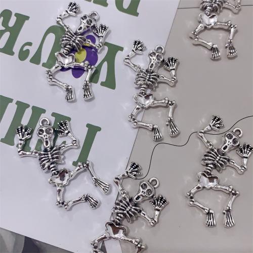 Zinc Alloy Skull Pendants antique silver color plated DIY Sold By Bag