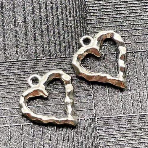 Zinc Alloy Heart Pendants silver color plated DIY Sold By Bag