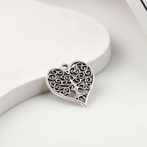 Zinc Alloy Heart Pendants antique silver color plated DIY Sold By KG