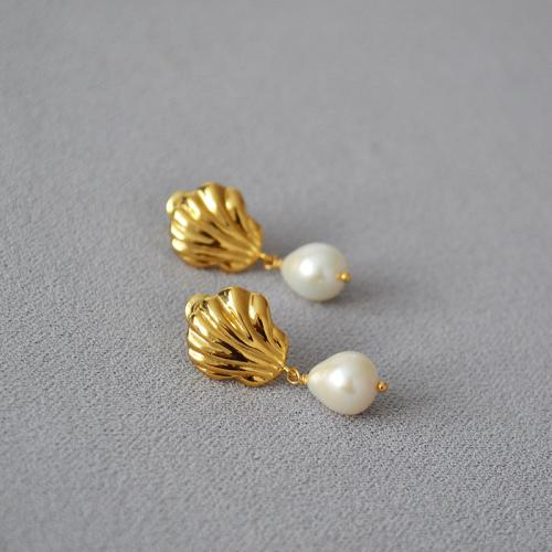 Brass Drop Earring with Shell Pearl fashion jewelry & for woman Sold By Pair