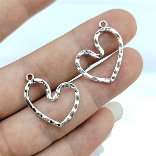 Zinc Alloy Heart Pendants antique silver color plated DIY Sold By Bag