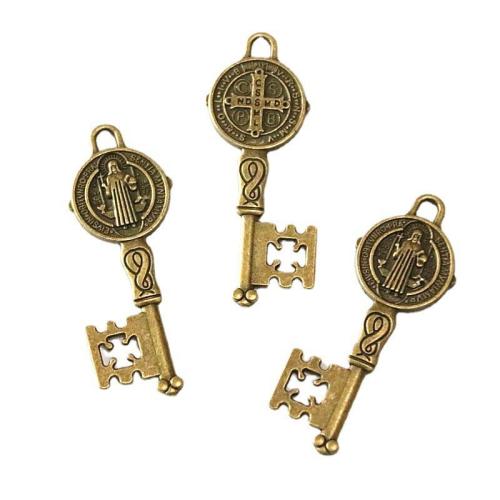 Zinc Alloy Key Pendants antique brass color plated DIY Sold By Bag