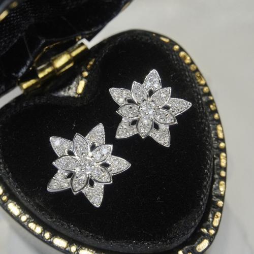 Cubic Zirconia Micro Pave Brass Earring Flower fashion jewelry & micro pave cubic zirconia & for woman 13mm Sold By Pair