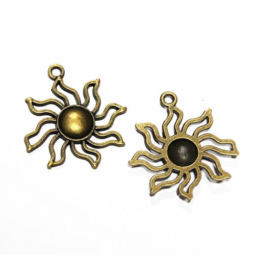 Pendentifs en alliage de zinc, soleil, Plaqué de couleur de bronze antique, DIY, 31x32.80mm, 50PC/sac, Vendu par sac