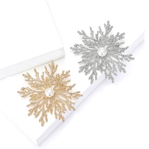 Broches en alliage de zinc, avec perle de plastique, flocon de neige, bijoux de mode & pour femme, plus de couleurs à choisir, 63x67mm, Vendu par PC