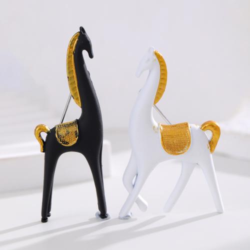 Zinc Alloy Brooches Horse stoving varnish fashion jewelry & Unisex Sold By PC