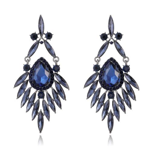 Zinc Alloy Stud Earring with Glass Rhinestone fashion jewelry & for woman & with rhinestone Sold By Pair