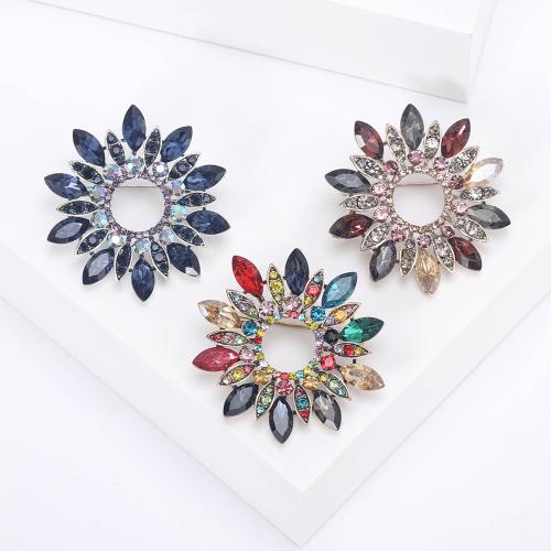 Zinc Alloy Brooches with Crystal fashion jewelry & for woman & with rhinestone Sold By PC