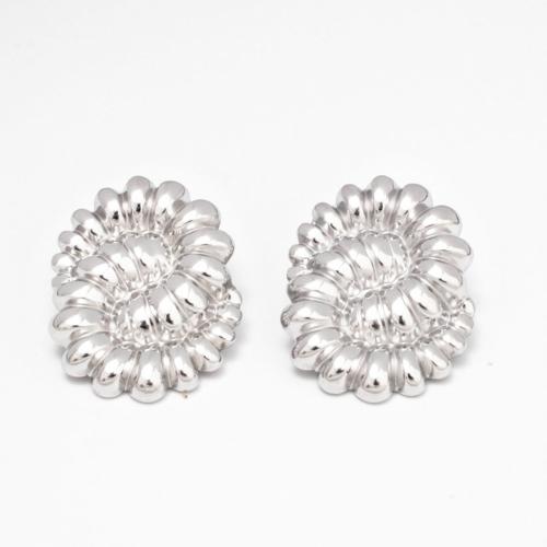 Stainless Steel Stud Earrings 304 Stainless Steel Flower Vacuum Ion Plating fashion jewelry & for woman Sold By Pair