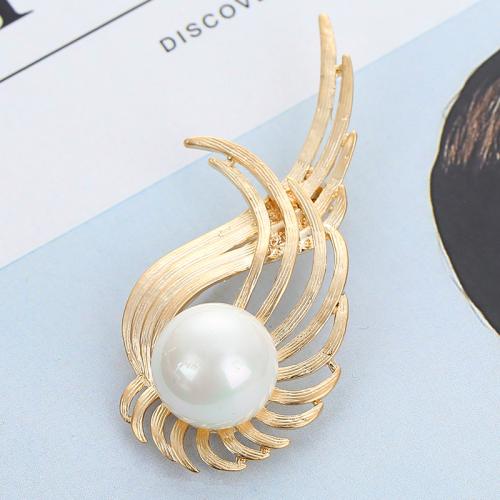 Zinc Alloy Brooches with Plastic Pearl Wing Shape for woman golden Sold By PC