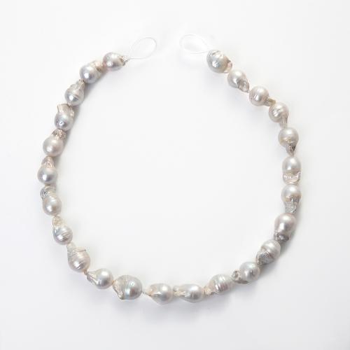 Coirníní Bharócach saothraithe Diúilicín Péarla, Pearl Fionnuisce, DIY, bán, about:10-13mm, Poll:Thart 1mm, Díolta Per Thart 38 cm Snáithe