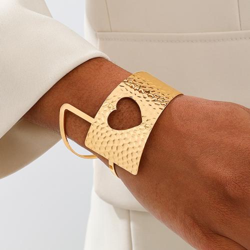 Zinc Alloy Bangle Smykker, Heart, forgyldt, for kvinde, guld, Solgt af PC