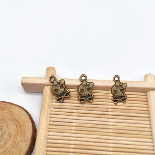 Zinc Alloy Skull Pendants antique gold color plated DIY Sold By Bag