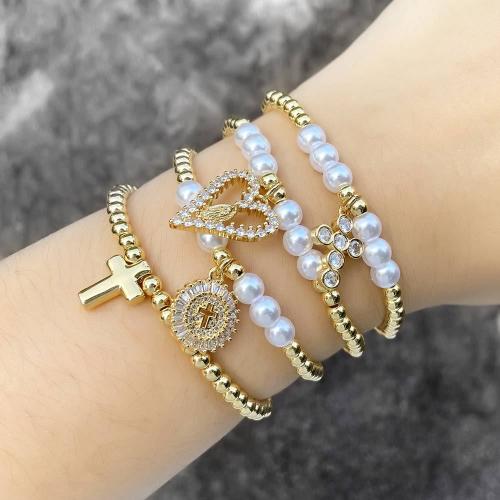 Cubic Zirconia Micro Pave Brass Bracelet with Plastic Pearl gold color plated fashion jewelry & micro pave cubic zirconia gold nickel lead & cadmium free Length 16 cm Sold By PC