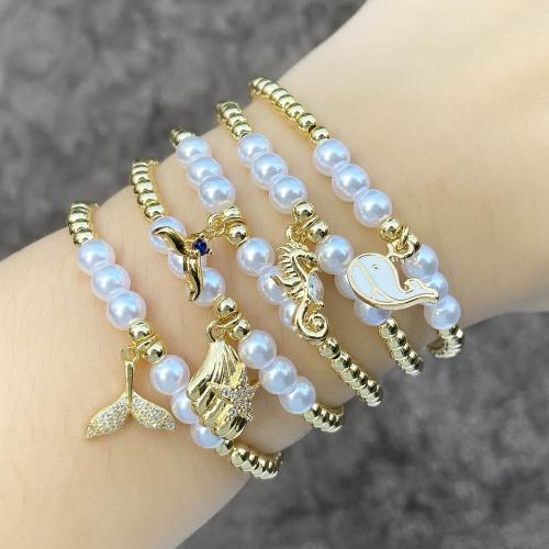 Kubik Zirkonium mikro bana Mässing Armband, med Plast Pearl, guldfärg pläterade, mode smycken & olika mönster för val & micro bana cubic zirconia, guld, nickel, bly och kadmium gratis, Längd 16 cm, Säljs av PC