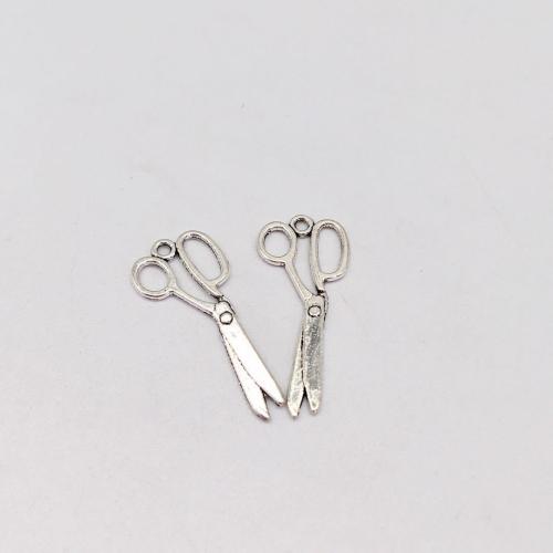 Zinc Alloy Scissors Pendants antique silver color plated DIY Sold By Bag