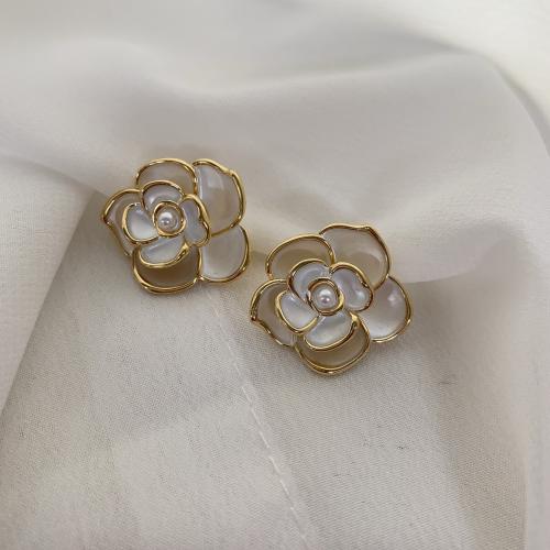 Brass Stud Earring Rose fashion jewelry & for woman golden Sold By Pair