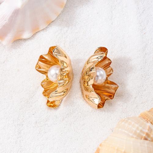 Zinc Alloy Stud Earring with Plastic Pearl plated for woman gold Sold By Pair