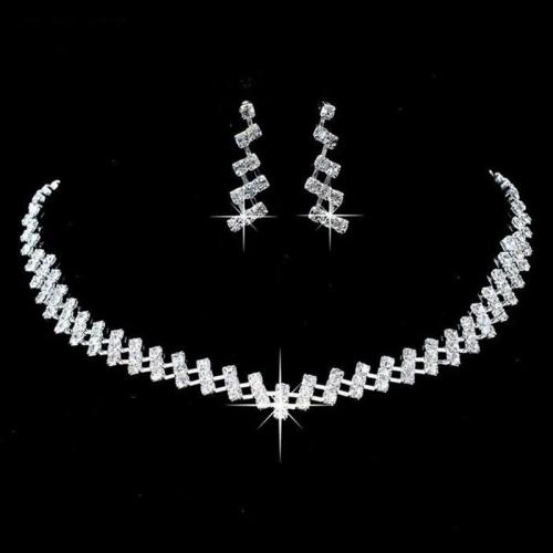 Zinc Alloy Jewelry Sets Stud Earring & necklace plated for woman & with rhinestone silver color Sold By Set