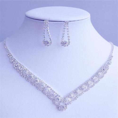 Zinc Alloy Jewelry Sets Stud Earring & necklace plated for woman & with rhinestone silver color Sold By Set