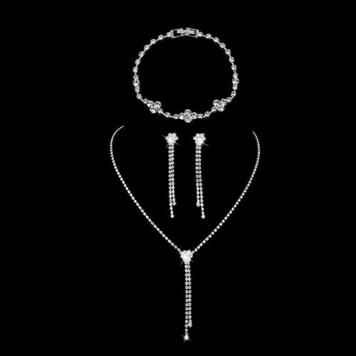 Zinklegering Sieraden Sets, Stud Oorbel & halsketting, Zinc Alloy, plated, voor vrouw & met strass, zilver, Verkocht door Stel