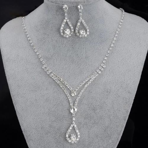 Zinc Alloy Jewelry Sets Stud Earring & necklace plated for woman & with rhinestone silver color Sold By Set