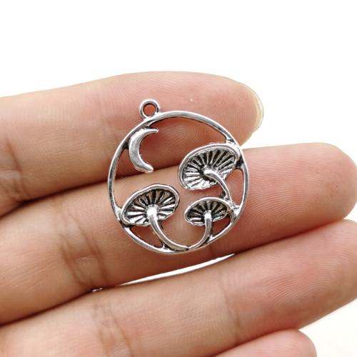 Zinc Alloy Pendants Round antique silver color plated DIY Sold By Bag