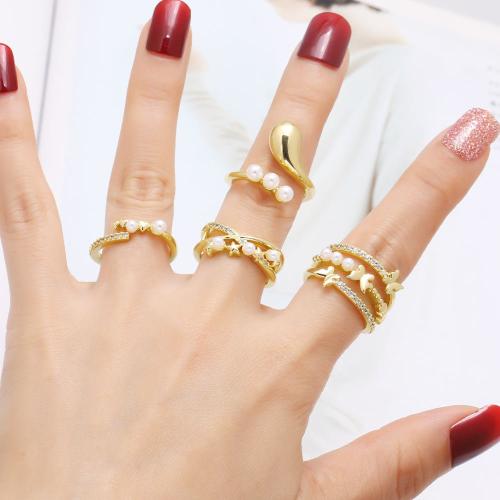 Kubieke Circonia Micro Pave Brass Ring, Messing, met Plastic Pearl, gold plated, mode sieraden & verschillende stijlen voor de keuze & micro pave zirconia, gouden, nikkel, lood en cadmium vrij, Verkocht door PC