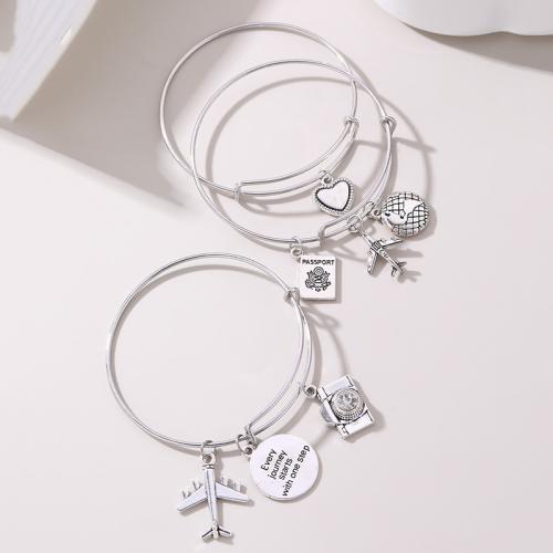 Cink Alloy Bangle Nakit, srebrne boje pozlaćen, modni nakit & različitih dizajna za izbor, srebro, nikal, olovo i kadmij besplatno, Prodano By PC