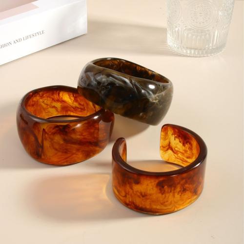 Resin Bracelets fashion jewelry Sold By PC