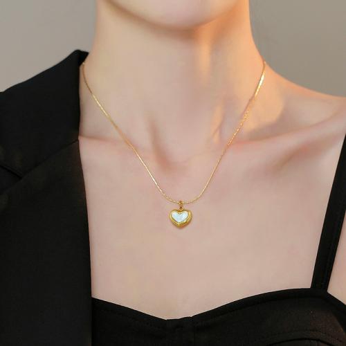 Collier d'acier titane, avec coquille, coeur, pour femme, plus de couleurs à choisir, Longueur Environ 21-50 cm, Vendu par PC