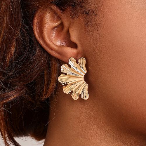 Zinc Alloy Stud Earring petals plated for woman Sold By Pair