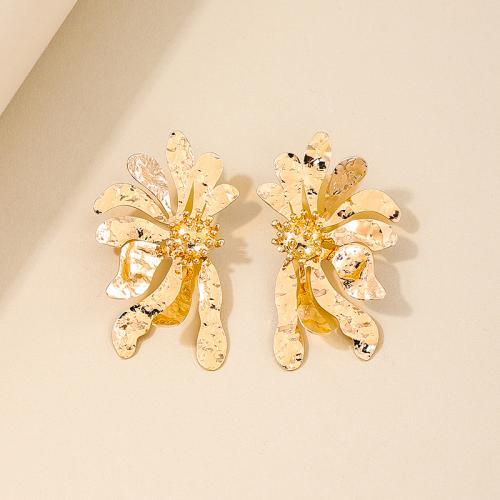 Zinc Alloy Stud Earring petals plated for woman Sold By Pair