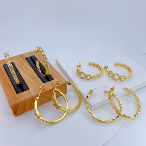 Cubic Zirconia Micro Pave Latão Brinco, cobre, cromado de cor dourada, Vario tipos a sua escolha & micro pavimento em zircônia cúbica & para mulher, Mais cores pare escolha, níquel, chumbo e cádmio livre, vendido por par