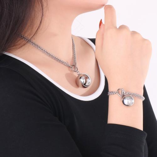 Fashion Stainless Steel Jewelry Sets 304 Stainless Steel Vacuum Ion Plating for woman Sold By PC