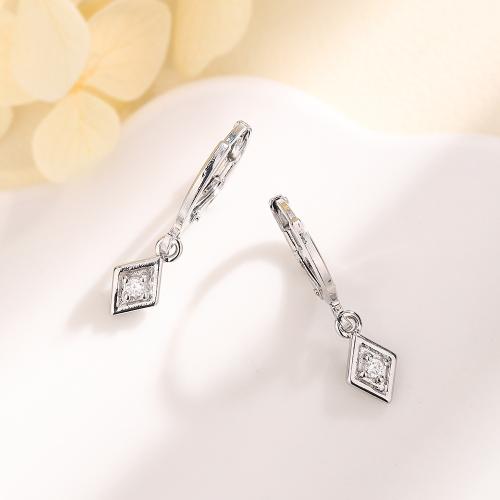 Ciúbach Zirconia Micrimhilseogra réiteodh Earring Prás, plátáilte, micrea réiteach zirconia ciúbach & do bhean, dath platanam, 22mm, Díolta De réir Péire