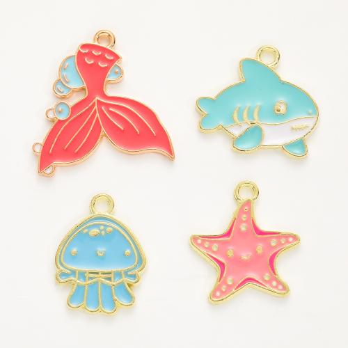 Zinc Alloy Pendants gold color plated DIY & enamel Approx 5mm Sold By Bag