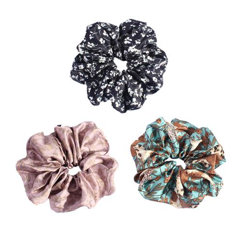 Hair Scrunchies Cloth with Rubber Band handmade for woman Sold By PC