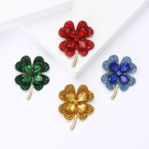 Zinklegering broches, Zinc Alloy, Four Leaf Clover, plated, voor vrouw & met strass, meer kleuren voor de keuze, nikkel, lood en cadmium vrij, Verkocht door PC