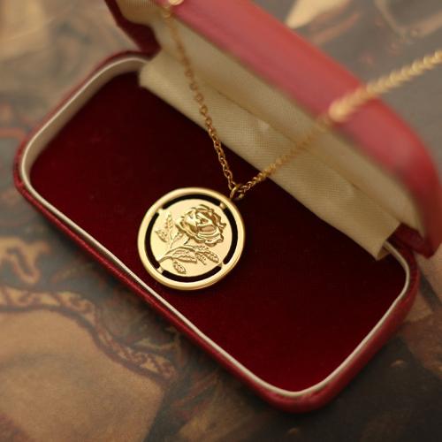 Stainless Steel Jewelry Necklace 304 Stainless Steel Vacuum Ion Plating for woman Sold By PC