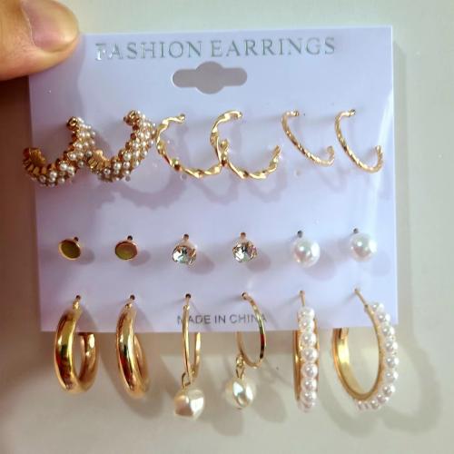 Cink ötvözet Fülbevaló szett, -val Műanyag Pearl & Akril, arany színű aranyozott, különböző stílusokat a választás & a nő & strasszos, earring length 6-60mm, Által értékesített Set