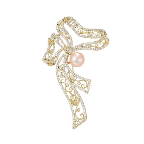 Fashion Broche Sieraden, Messing, met Zoetwater Parel, plated, micro pave zirconia & voor vrouw, gouden, 68x34mm, Verkocht door PC