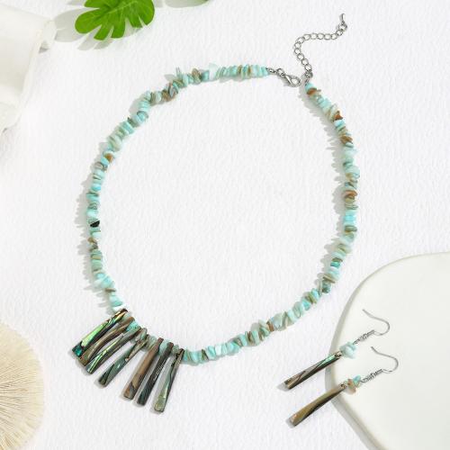 Parures de bijoux en coquillage, boucle d'oreille & collier, coquille d'ormeau, avec coquille, Placage de couleur argentée, styles différents pour le choix & pour femme, plus de couleurs à choisir, Vendu par fixé