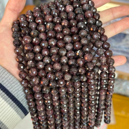 Prirodni Garnet perle, Granat, možete DIY & različite veličine za izbor & faceted, tamno crvena, Prodano Per Približno 38 cm Strand