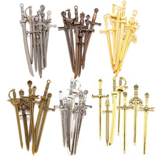 Zinc Alloy Pendler, Sword, forgyldt, du kan DIY & forskellige stilarter for valg, flere farver til valg, 7pc'er/sæt, Solgt af sæt