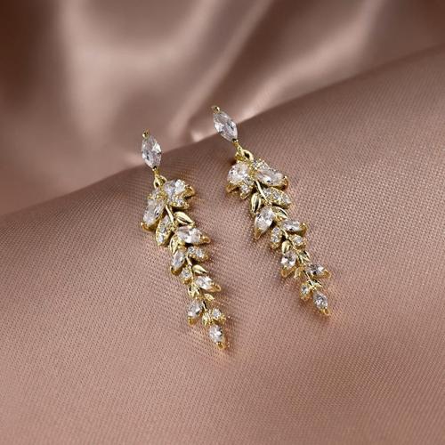 Messing oorbellen met micro-paved kubieke zirconia's, tarwe, mode sieraden & micro pave zirconia & voor vrouw, Verkocht door pair