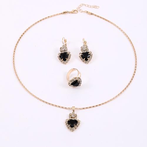 Zinc Alloy Smykker Set, fingerring & ørering & halskæde, Heart, guldfarve belagt, tre stykker & for kvinde & med rhinestone, flere farver til valg, necklace length 20.9inch, Størrelse:6-8, Solgt af sæt