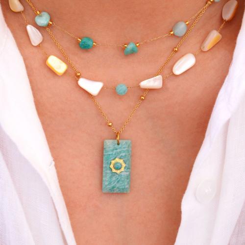 Acier titane collier, avec Amazonite & coquille jaune, Placage de couleur d'or, styles différents pour le choix & pour femme, Longueur Environ 16-18 pouce, Vendu par PC