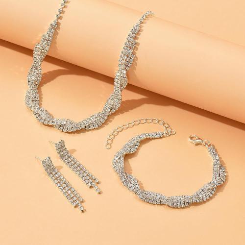 Seiteanna Jewelry rhinestone na, Cluaise Graí & bracelet & muince, Iarann, trí phíosa & do bhean & le rhinestone, airgid, Díolta De réir Socraigh